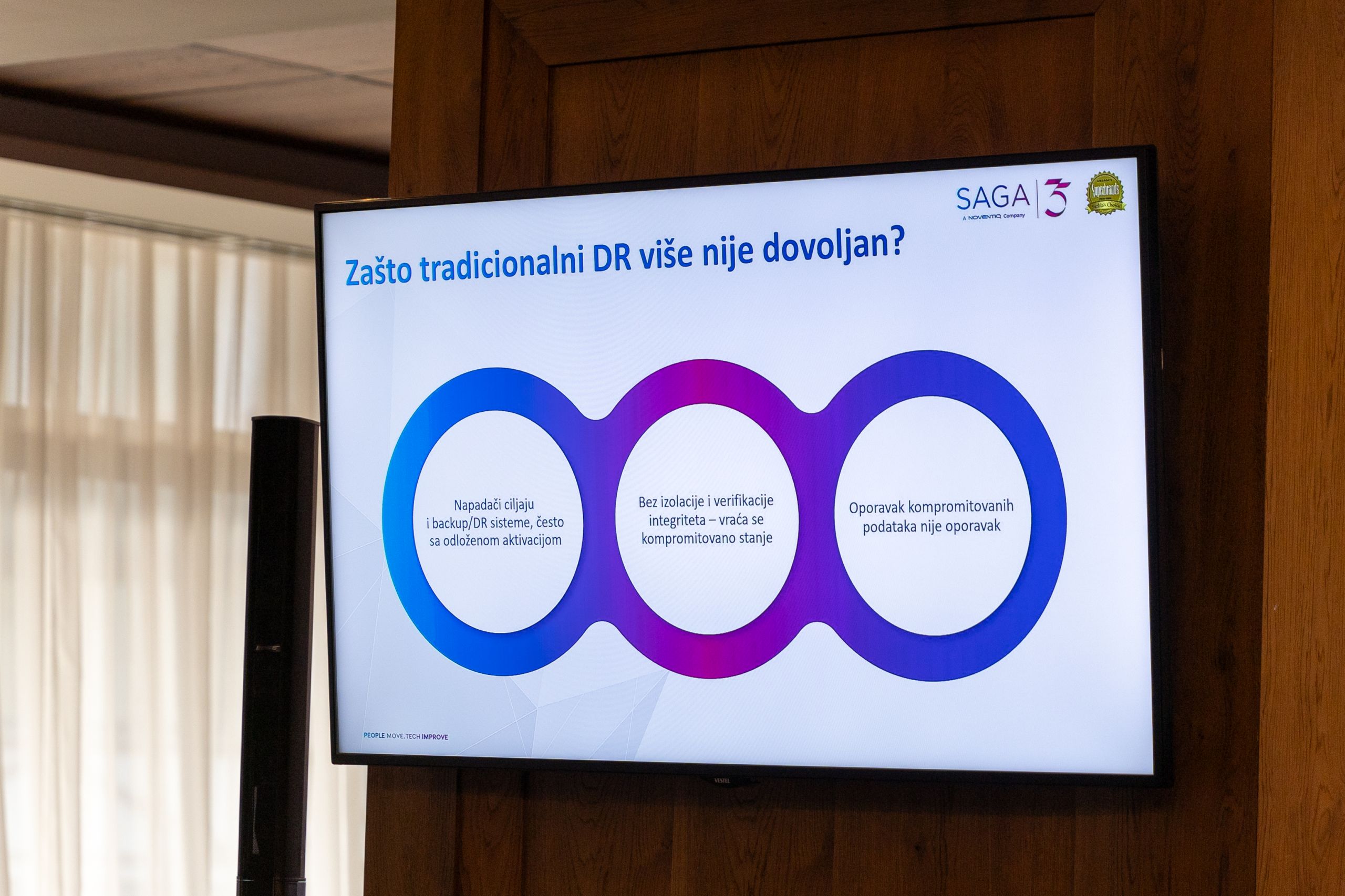 saga (10 of 11) - Copy